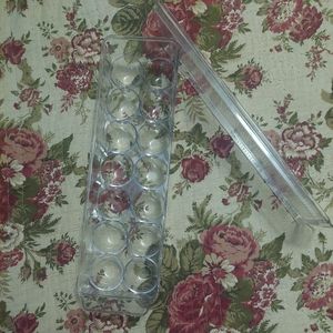Egg holder 14 clear plastic great condition